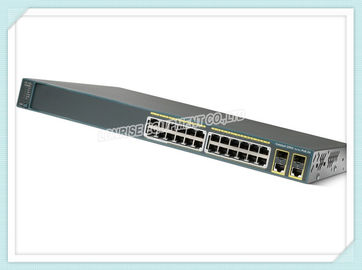 Ciscoのネットワーク スイッチWS-C2960-24PC-L 24は棚の取付け可能なスイッチによって管理されるnetwokingを左舷に取ります