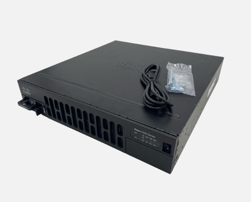 ISR4351-VSEC/K9 シスコ ISR 4351 バンドル UC &amp; Sec Lic PVDM4-64 CUBE-25 3つのネットワークインターフェースモジュール (NIM) スロットをサポートする