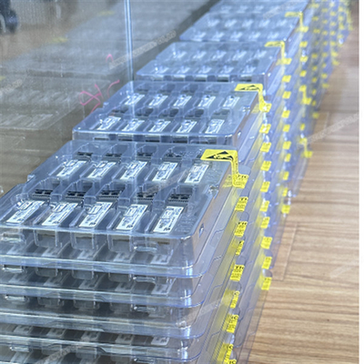 Finisar FTLF8536P4BCL 25.78Gb/s 短波長 SFP+ 850nm オプティカルトランシーバー