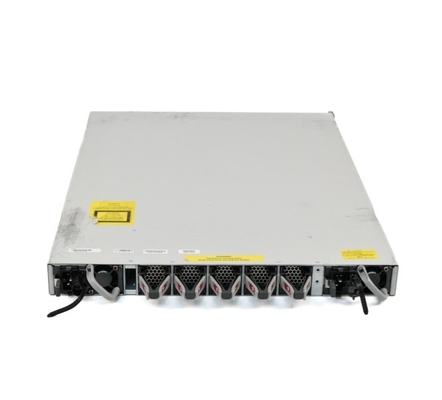 C9500-40X-E シスコ スイッチ カタリスト 9500 40 ポート 10Gig スイッチ ネットワーク エッセンシャル