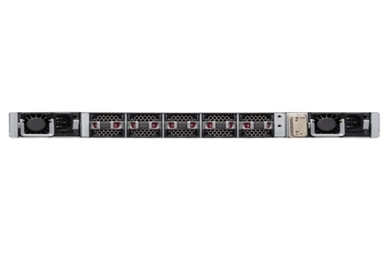 C9500-24Y4C-E シスコ スイッチ カタライザー 9500 24 X 1 / 10 / 25G そして 4 ポート 40/100G ネットワーク エッセンシャル