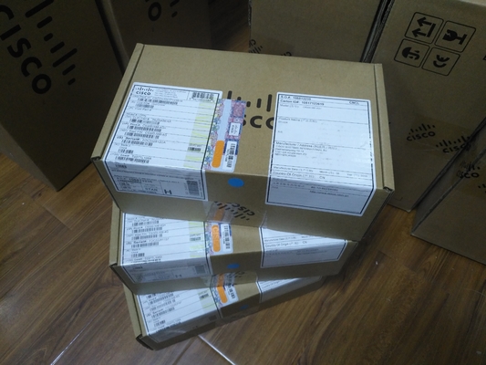 Cisco C9300-NM-4G 4ポート 1GE SFP ネットワークモジュール for Catalyst 9300