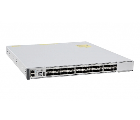 シスコ・カタライスト 9500 40ポート 10G スイッチ C9500-40X-A NW Adv ライセンス