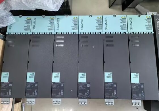6SL3120-2TE21-8AA3=SINAMICS S120 ダブルモーターモジュール、600V DC 入力、3AC 400V 18A/18A 出力、ブックサイズ