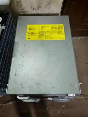 2x10G/IG サービス エッジ ライン カード（BRAS）構成を備えた Cisco ASR-9904 ルータ