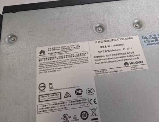 S5700-28P-LI-24S-BAT、Huawei S5700 スイッチ、28xGig SFP/4x10/100/1000 または SFP/1 バッテリー スロット