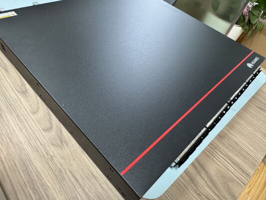 CE8875-24BQ8DQ-B データセンター スイッチ、24×200GE QSFP56、8×400GE QSFP-DD、16Tbps、2400Mpps、マネージド