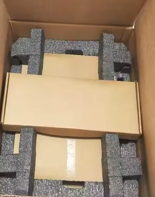 Brocade BR-DCX8518-B-0001 DCX 8510-8 SAN バックボーン ディレクター スイッチ、10.2Tbps、16G FC、エンタープライズ バンドル