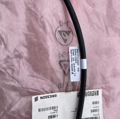 RPM 777 417 /03000 信頼性の高いデータ伝送のための 3m 高性能光ファイバーパッチケーブル