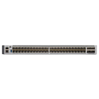 C9500-24Y4C-A Ciscoの利点スイッチC9500 24Y4C A 24 x 1/10/25Gおよび4港40/100G、