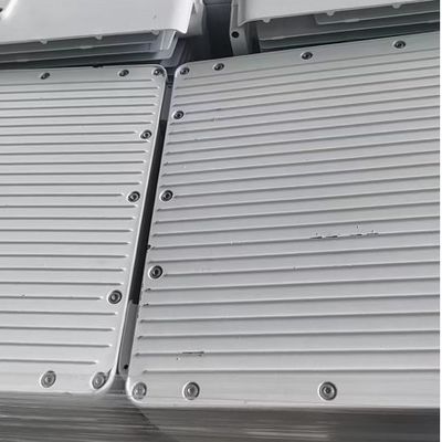 エリクソン RRU 4415 B7 内部寸法 420mm*335mm*125mm デザイン